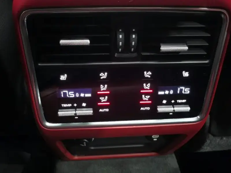 2021 Porsche Cayenne с пробегом 51 636 км
