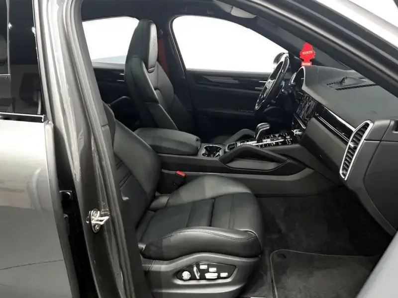 2020 Porsche Cayenne с пробегом 48 374 км