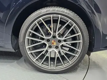 2021 Porsche Cayenne с пробегом 56 928 км