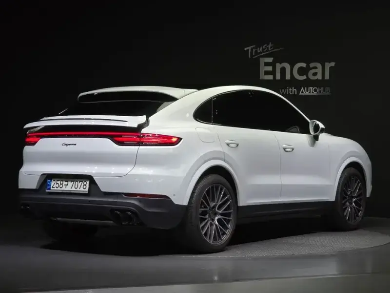 2021 Porsche Cayenne с пробегом 12 595 км
