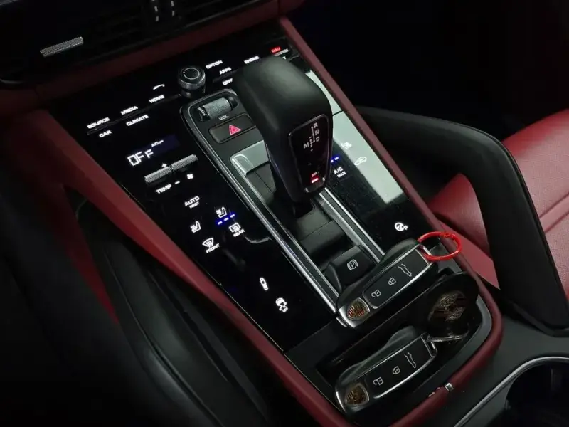 2021 Porsche Cayenne с пробегом 12 595 км