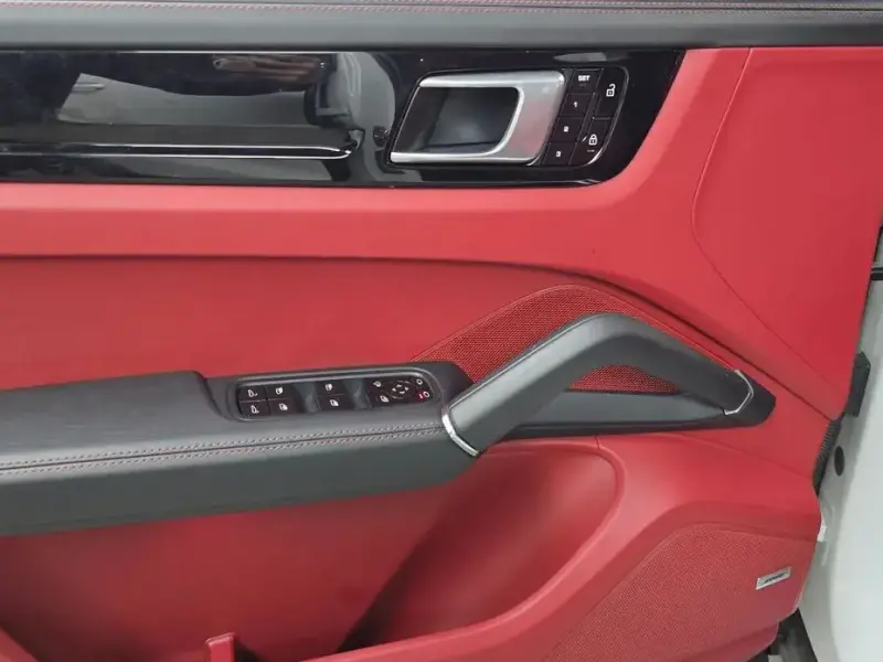 2021 Porsche Cayenne с пробегом 12 595 км