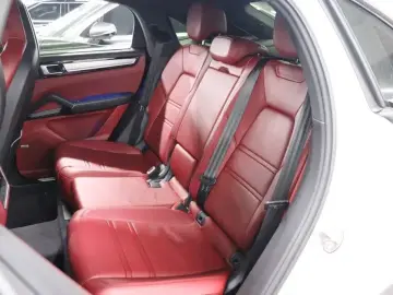 2020 Porsche Cayenne с пробегом 41 740 км