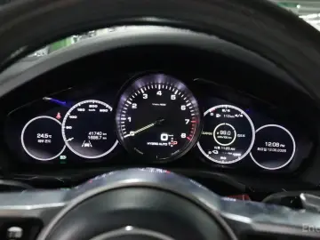 2020 Porsche Cayenne с пробегом 41 740 км