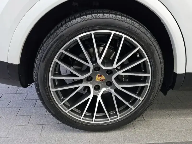 2020 Porsche Cayenne с пробегом 29 871 км