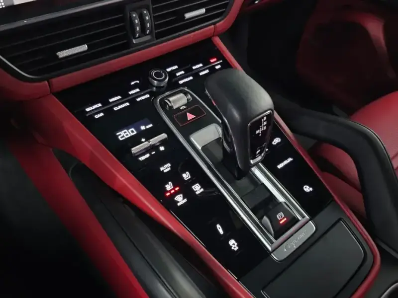 2021 Porsche Cayenne с пробегом 38 598 км