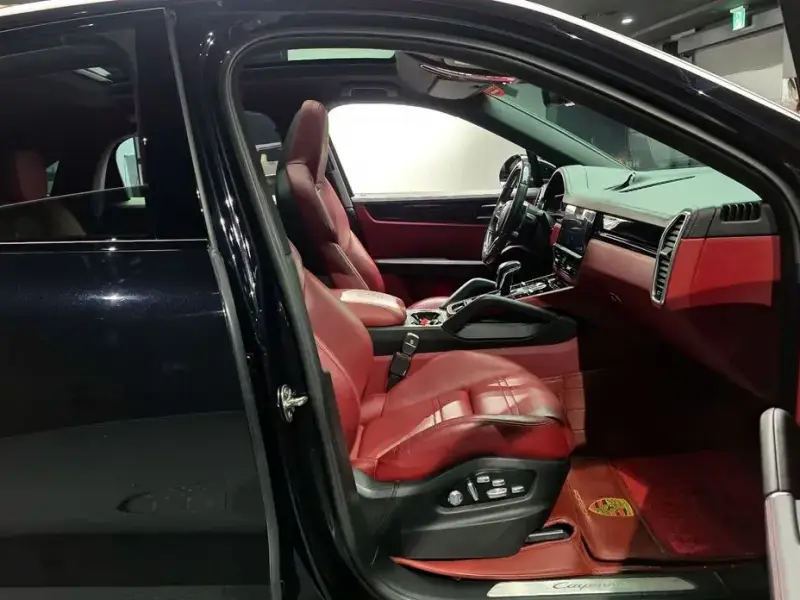 2020 Porsche Cayenne с пробегом 43 804 км