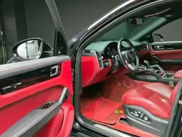 2020 Porsche Cayenne с пробегом 43 804 км