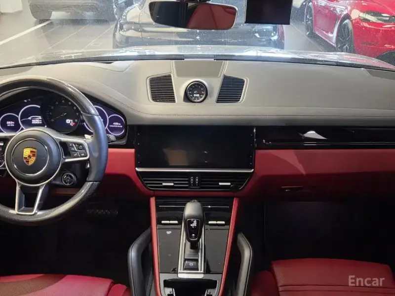 2021 Porsche Cayenne с пробегом 24 800 км