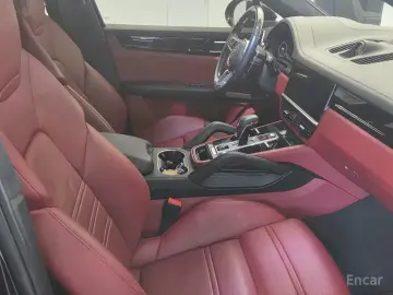 2021 Porsche Cayenne с пробегом 24 800 км