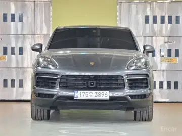 2020 Porsche Cayenne с пробегом 28 500 км