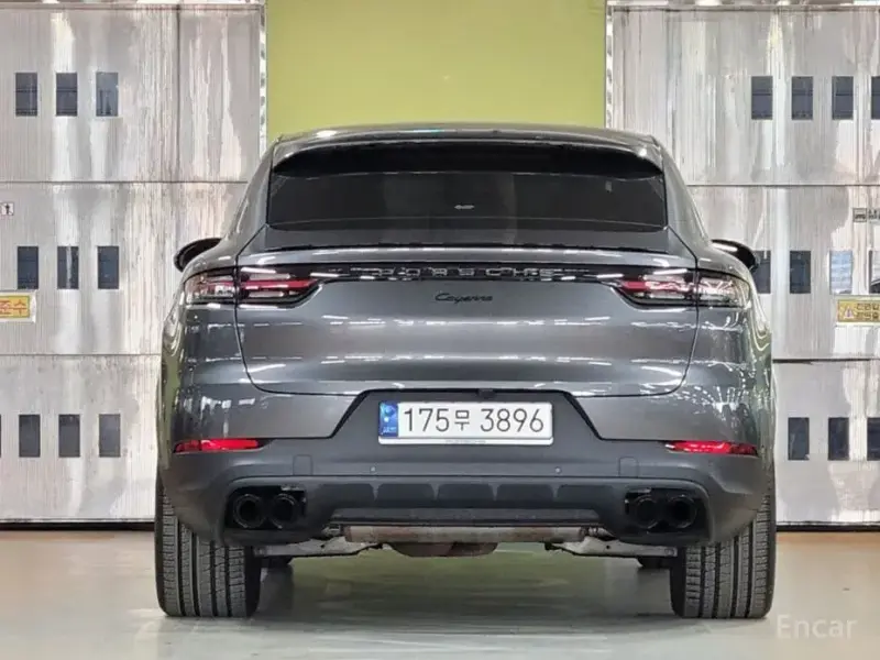 2020 Porsche Cayenne с пробегом 28 500 км