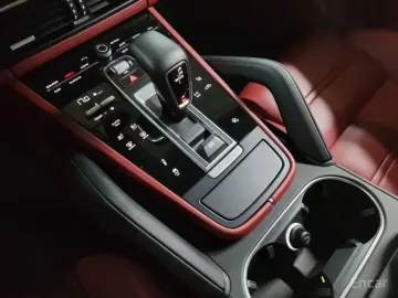 2020 Porsche Cayenne с пробегом 28 500 км