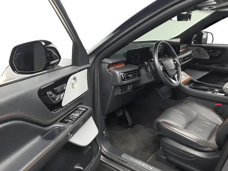 2025 Lincoln Aviator с пробегом 19 118 км
