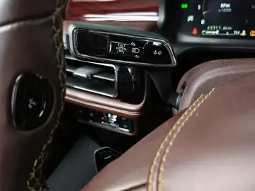 2021 Lincoln Aviator с пробегом 63 311 км