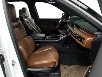 2023 Lincoln Aviator с пробегом 11 104 км