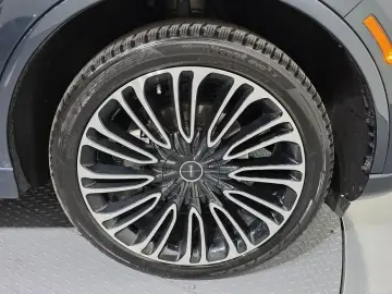 2021 Lincoln Aviator с пробегом 81 716 км
