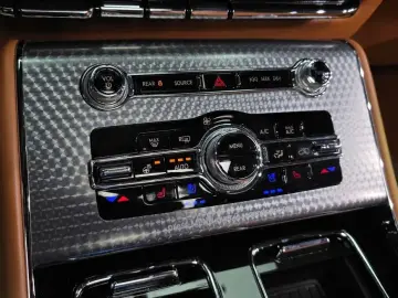 2021 Lincoln Aviator с пробегом 81 716 км