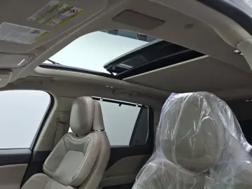2021 Lincoln Aviator с пробегом 107 489 км