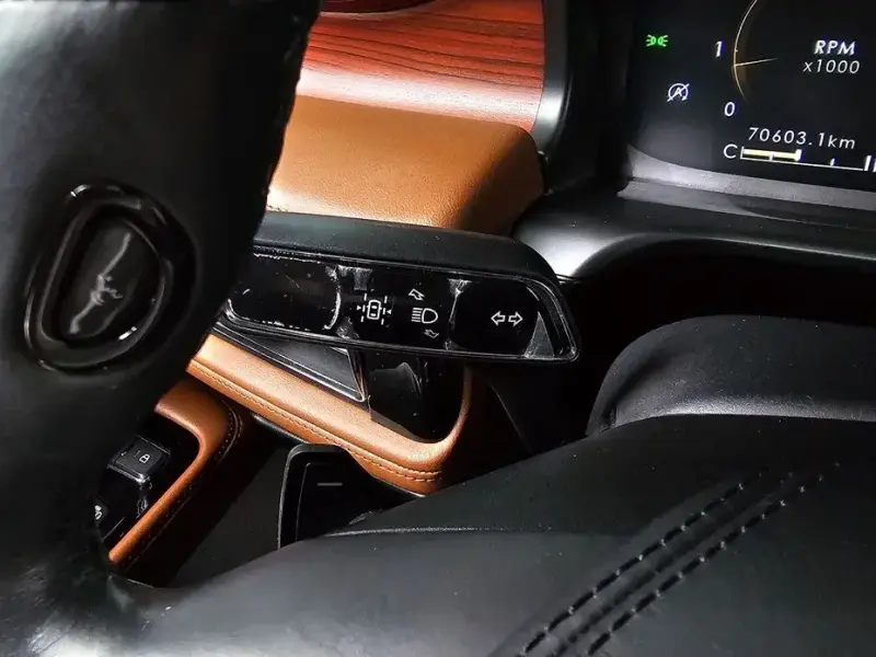 2021 Lincoln Aviator с пробегом 70 603 км
