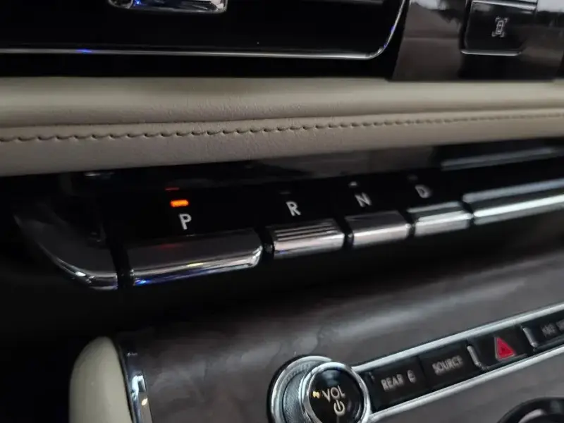 2021 Lincoln Aviator с пробегом 54 673 км