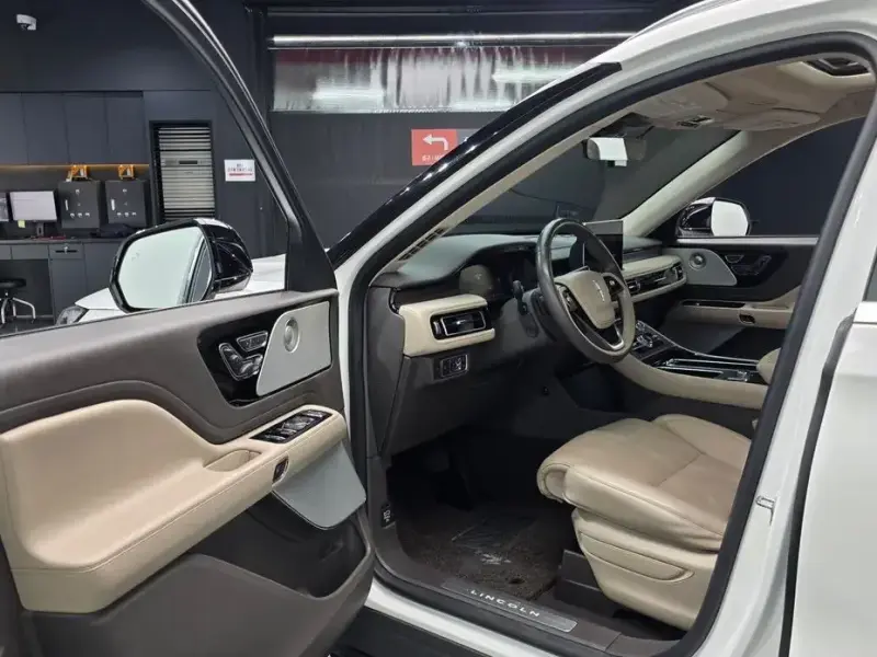 2021 Lincoln Aviator с пробегом 54 673 км