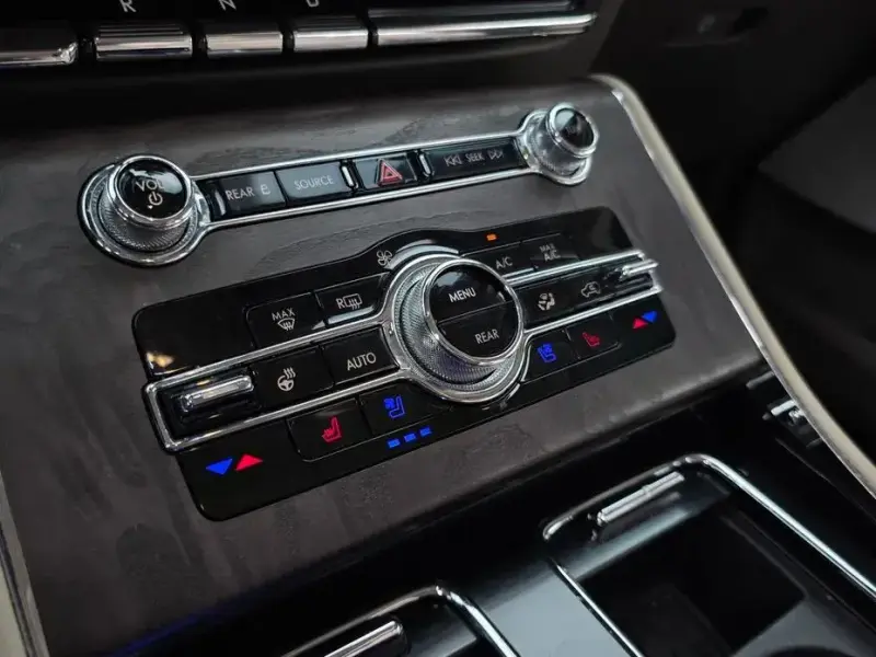 2021 Lincoln Aviator с пробегом 54 673 км
