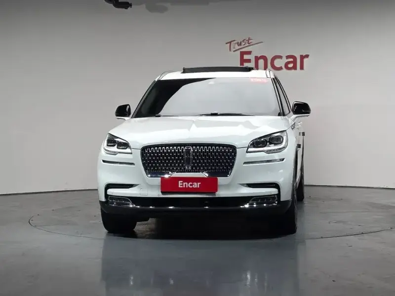 2023 Lincoln Aviator с пробегом 22 359 км