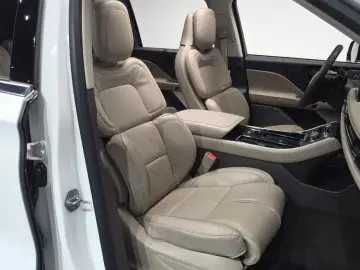 2023 Lincoln Aviator с пробегом 22 359 км