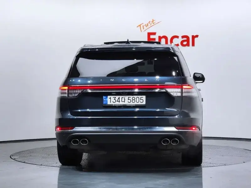 2023 Lincoln Aviator с пробегом 27 770 км