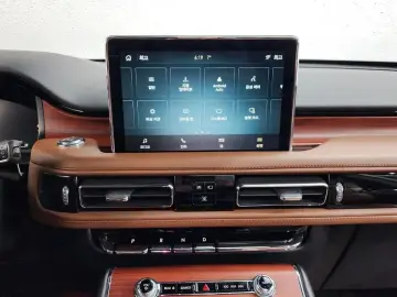 2023 Lincoln Aviator с пробегом 27 770 км