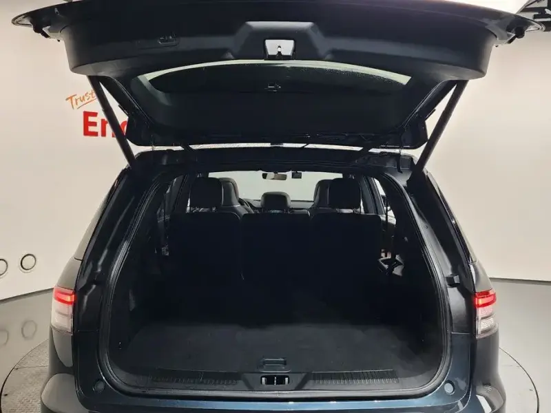 2023 Lincoln Aviator с пробегом 27 770 км