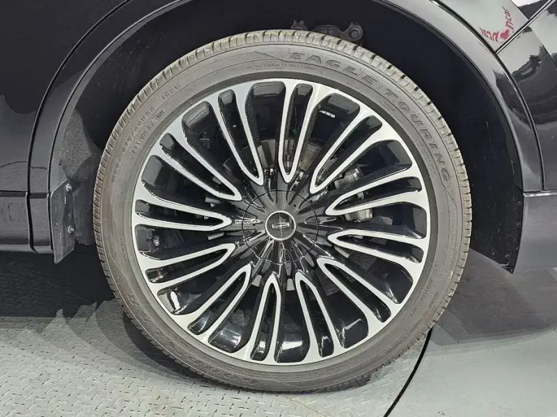 2025 Lincoln Aviator с пробегом 25 825 км
