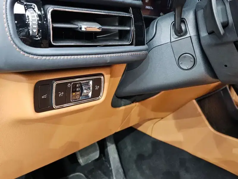2025 Lincoln Aviator с пробегом 25 825 км