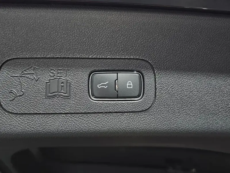 2025 Lincoln Aviator с пробегом 25 825 км