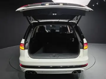 2021 Lincoln Aviator с пробегом 50 772 км