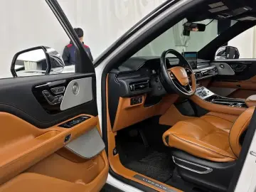 2020 Lincoln Aviator с пробегом 76 377 км