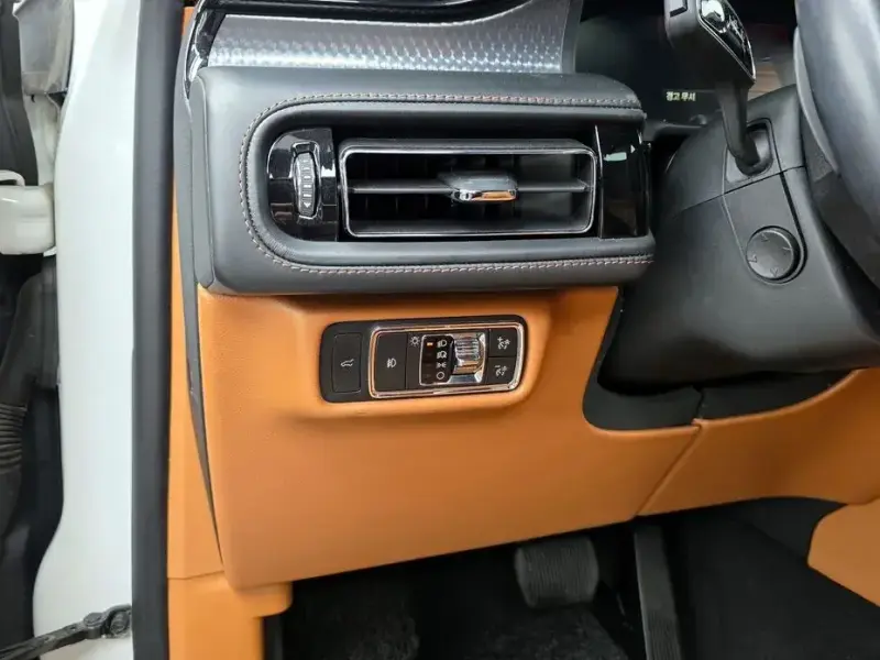 2020 Lincoln Aviator с пробегом 76 377 км
