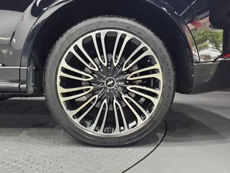 2022 Lincoln Aviator с пробегом 63 663 км