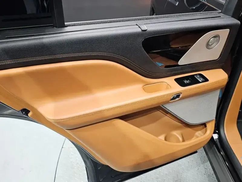 2022 Lincoln Aviator с пробегом 63 663 км