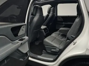 2021 Lincoln Aviator с пробегом 53 990 км
