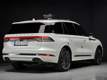 2023 Lincoln Aviator с пробегом 27 272 км