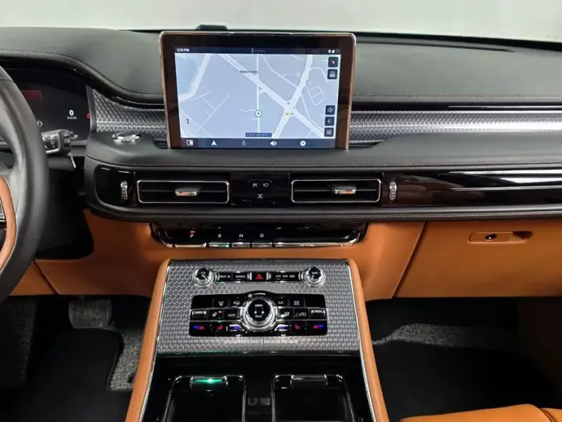 2023 Lincoln Aviator с пробегом 27 272 км