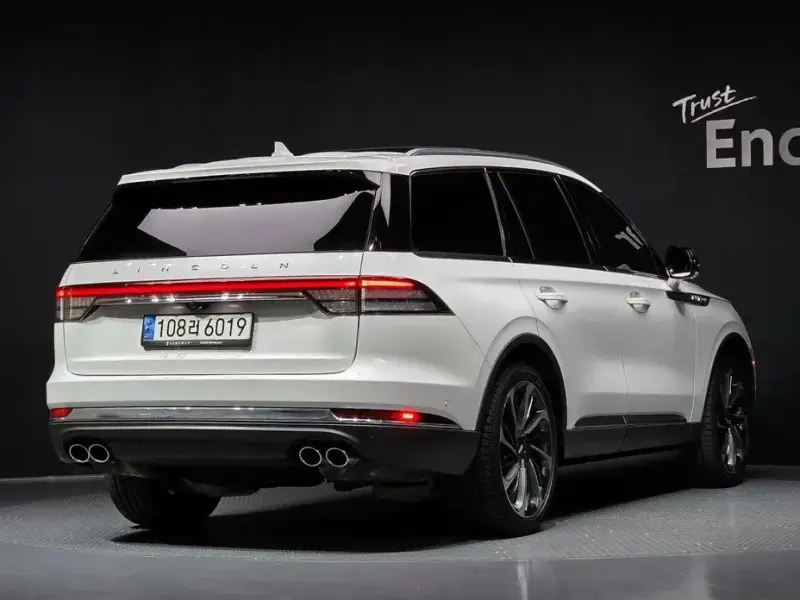 2023 Lincoln Aviator с пробегом 22 773 км