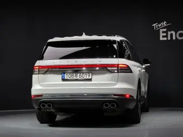 2023 Lincoln Aviator с пробегом 22 773 км