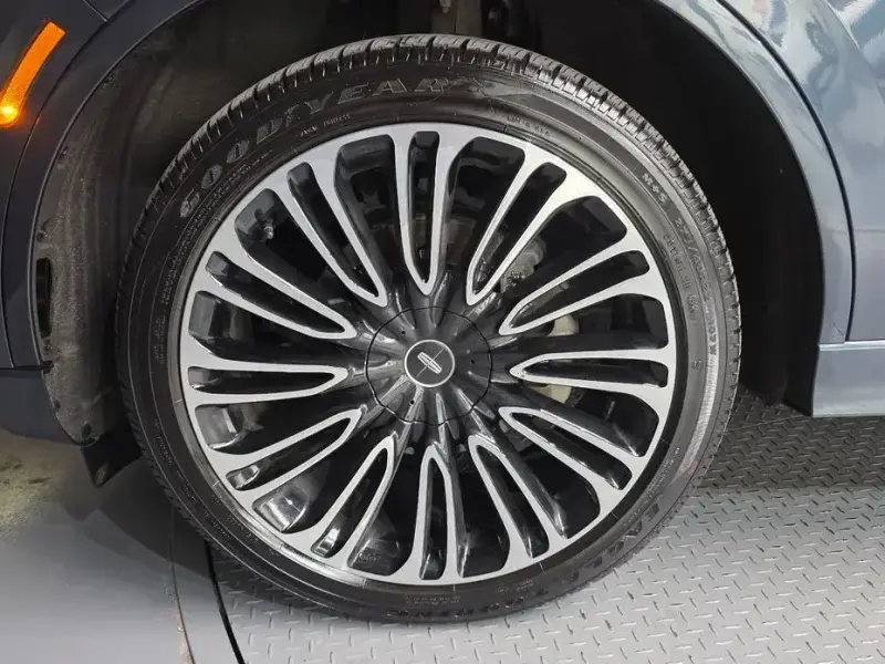 2021 Lincoln Aviator с пробегом 21 016 км