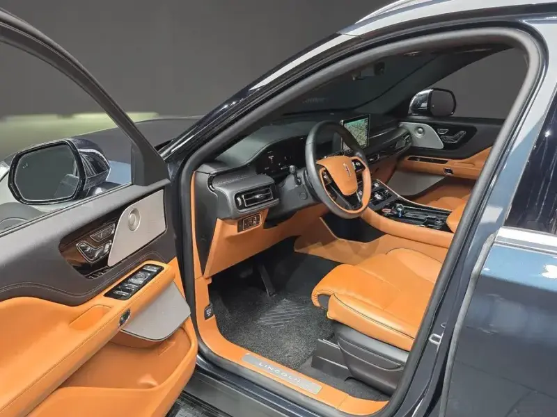 2021 Lincoln Aviator с пробегом 21 016 км