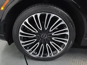 2023 Lincoln Aviator с пробегом 43 883 км