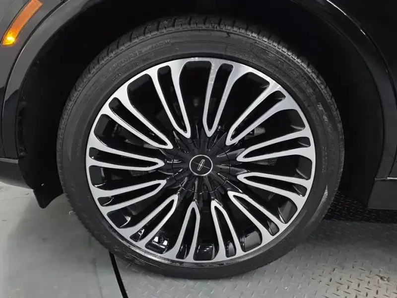 2023 Lincoln Aviator с пробегом 43 883 км