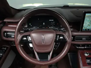 2023 Lincoln Aviator с пробегом 43 883 км